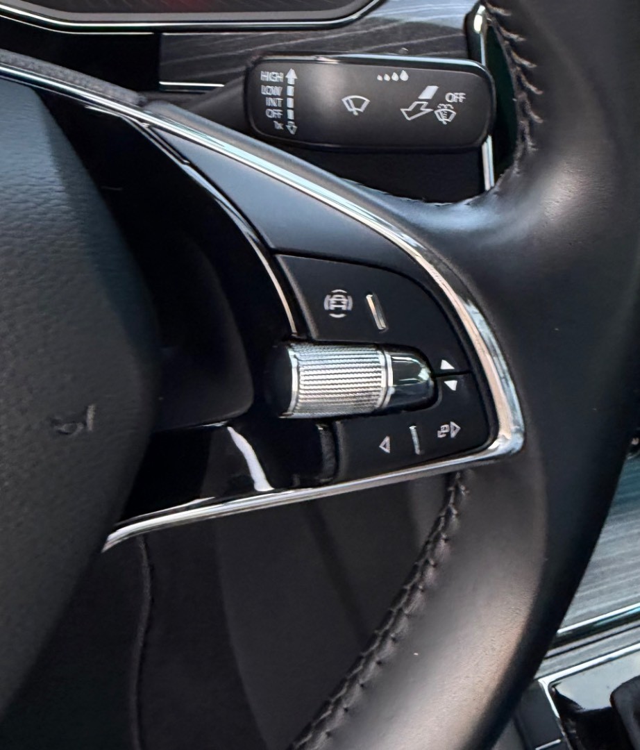 Škoda Superb 2.0TDi DSG Style *VIRTUAL*KAMERA*