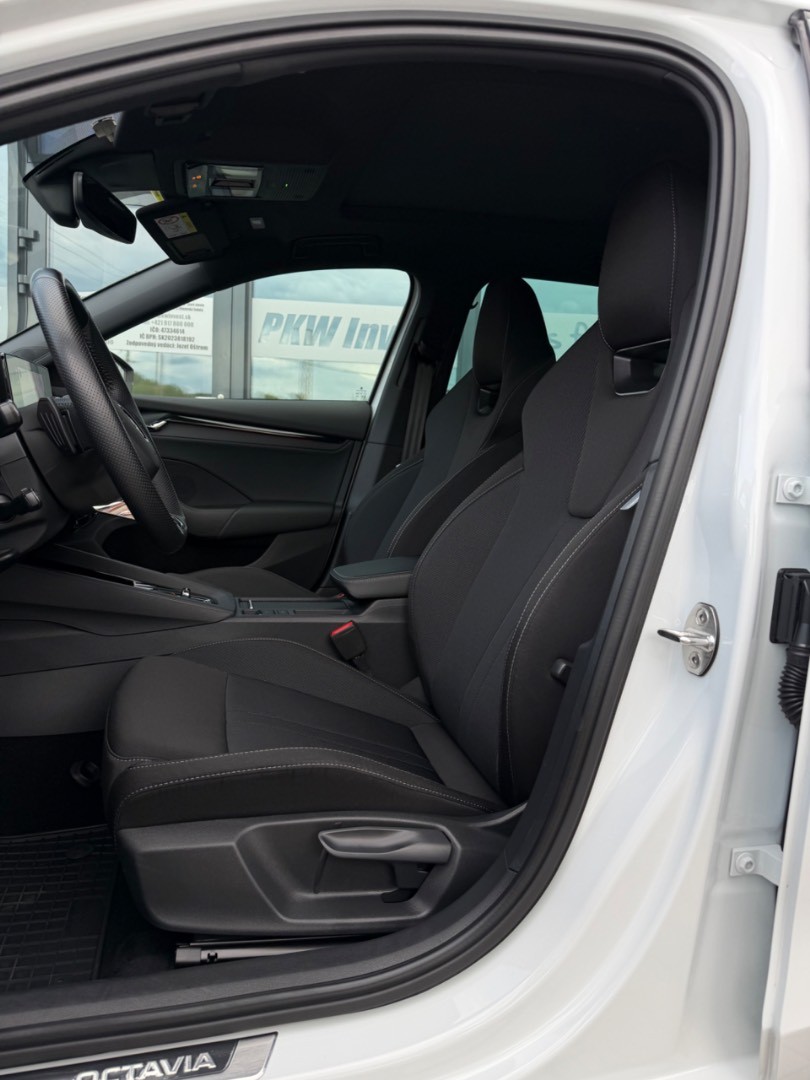Škoda Octavia Combi 2.0TDi DSG Sportline Edition TOP