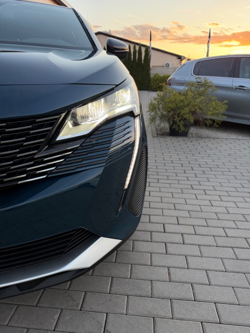 Peugeot 5008 1.5BlueHDi 130PS A/T 7-MIESTNE Allure Edition