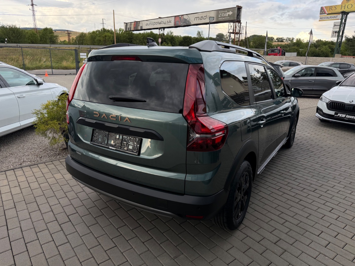 Dacia Jogger EXTREME 1.6Hybrid 140PS A/T 5M