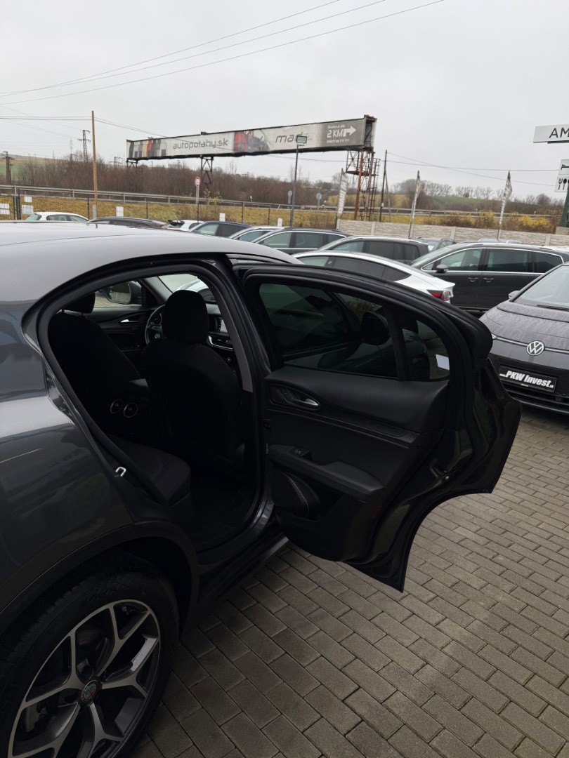 Alfa Romeo Stelvio 2.2 JTD 190k Business AWD A/T