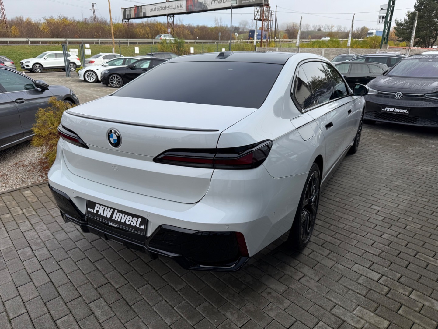 BMW Rad 7 740d mHEV x-Drive A/T Individual Edition SK ŠPZ