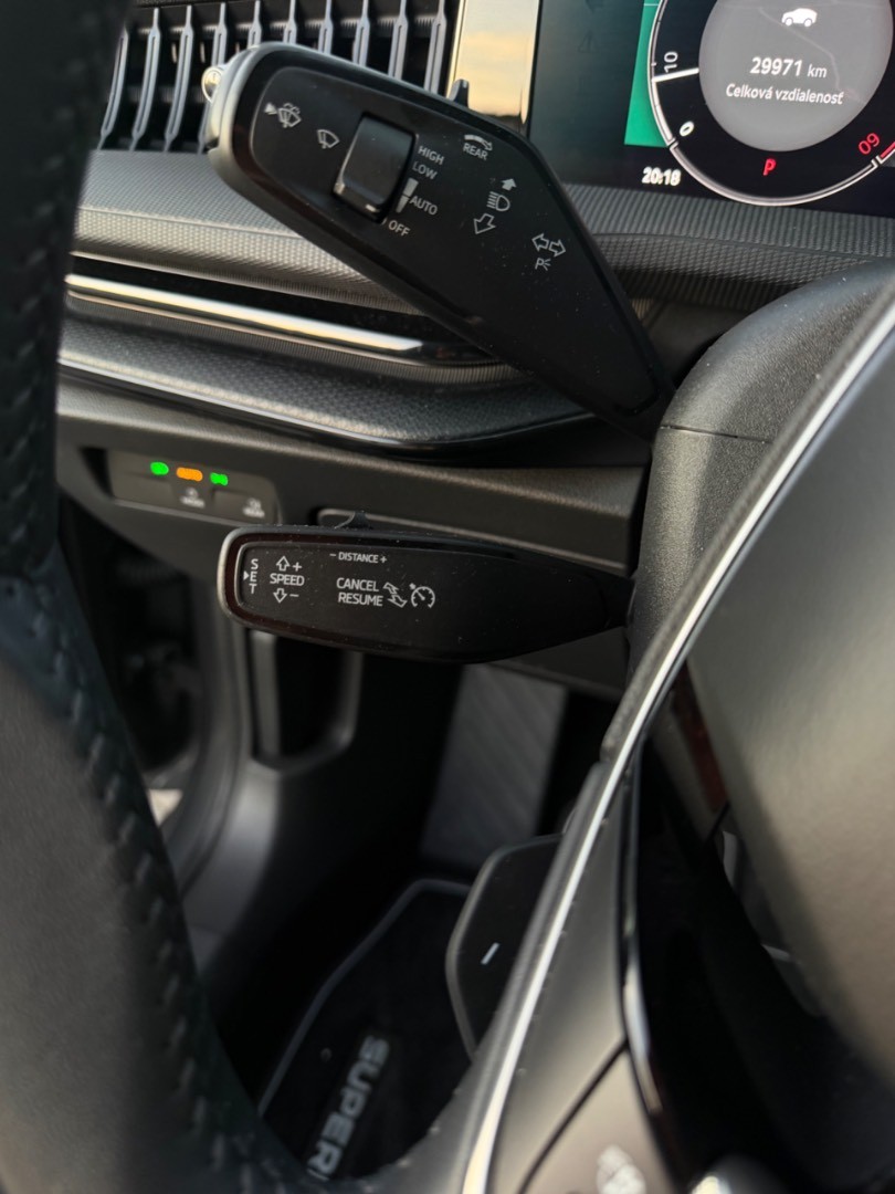 Škoda Superb Combi 2.0TDi DSG Selection SK ŠPZ
