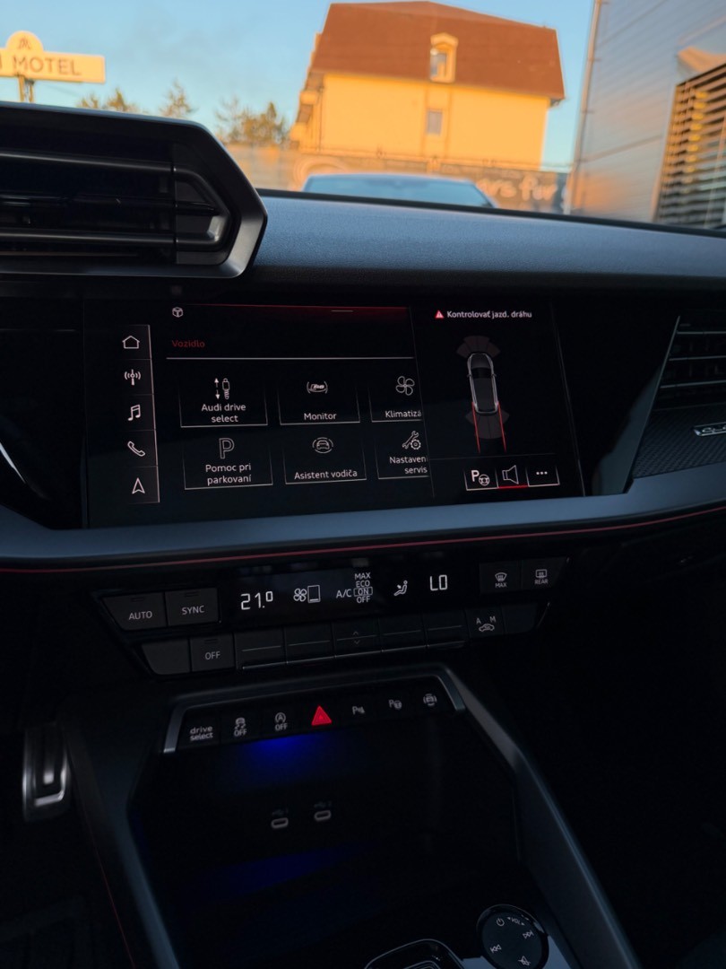 Audi RS3 Sportback 2.5TFSi Quattro SR kupované