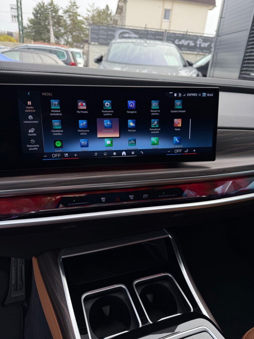 BMW Rad 7 740d mHEV x-Drive A/T Individual Edition SK ŠPZ