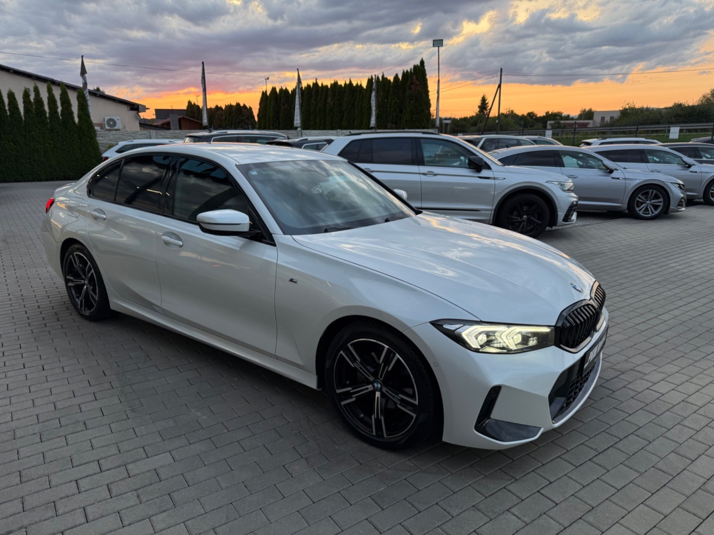 BMW Rad 3 320d mHEV x-Drive A/T M-Sport *PLNÁ ZÁRUKA*