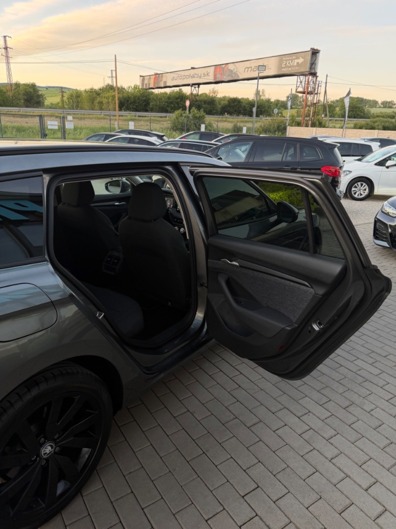 Škoda Superb Combi 2.0TDi DSG Selection SK ŠPZ