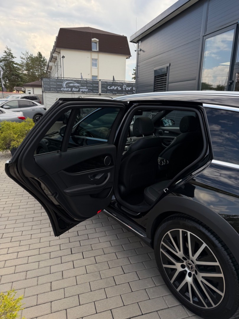 Mercedes-Benz E trieda All-Terrain 400d All Terrain 4Matic A/T 243kW