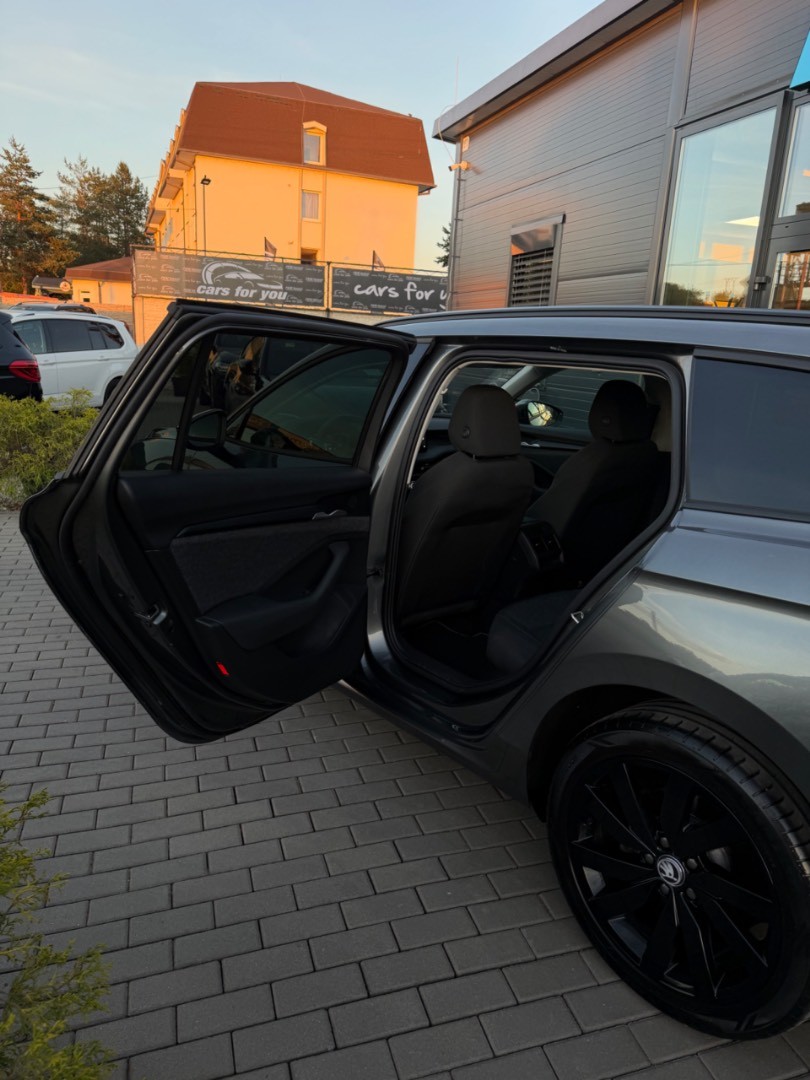 Škoda Superb Combi 2.0TDi DSG Selection SK ŠPZ
