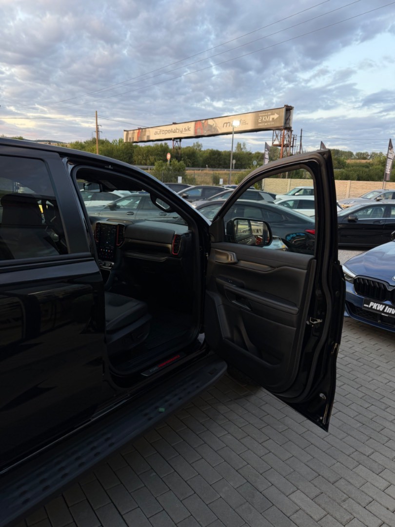 Ford Ranger Raptor 3.0i V6 BiTurbo A/T E-4WD PERFORMANCE SK ŠPZ