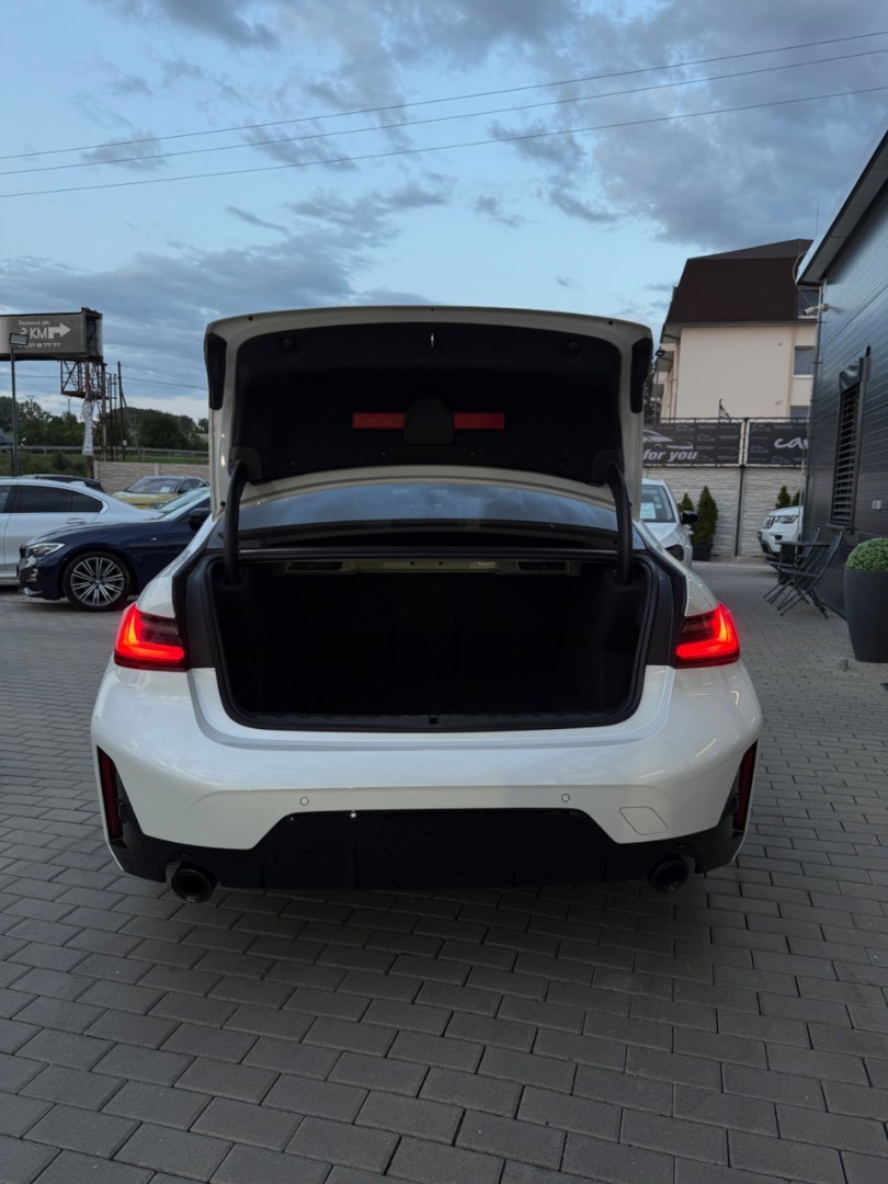 BMW Rad 3 320d mHEV x-Drive A/T M-Sport *PLNÁ ZÁRUKA*