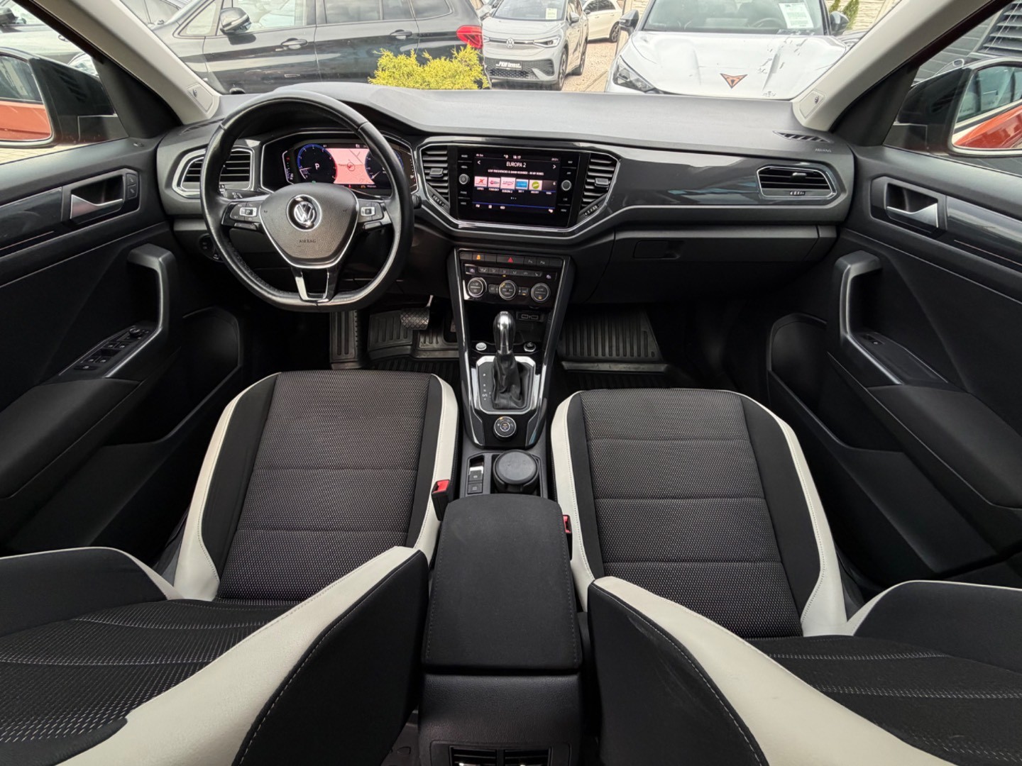 Volkswagen T-Roc 2.0TSi 190PS DSG 4Motion KUPOVANÉ v SR