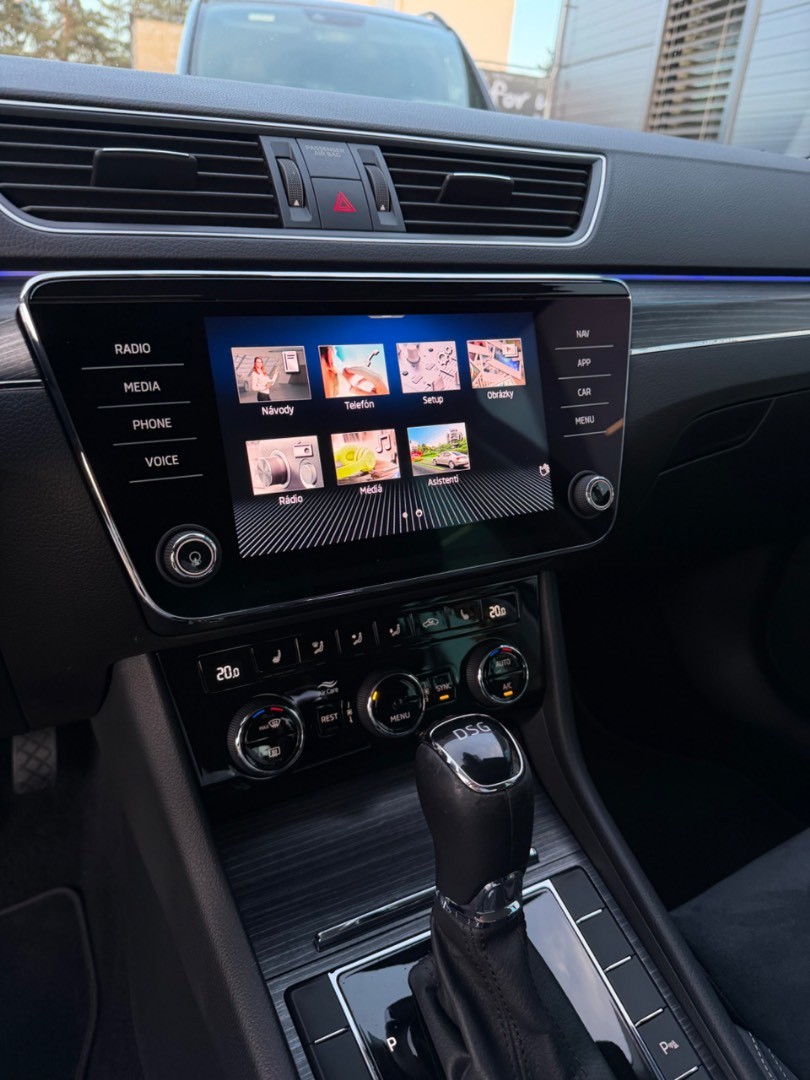 Škoda Superb 2.0TDi DSG Style *VIRTUAL*KAMERA*