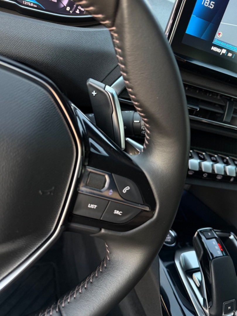 Peugeot 5008 1.5BlueHDi 130PS A/T 7-MIESTNE Allure Edition