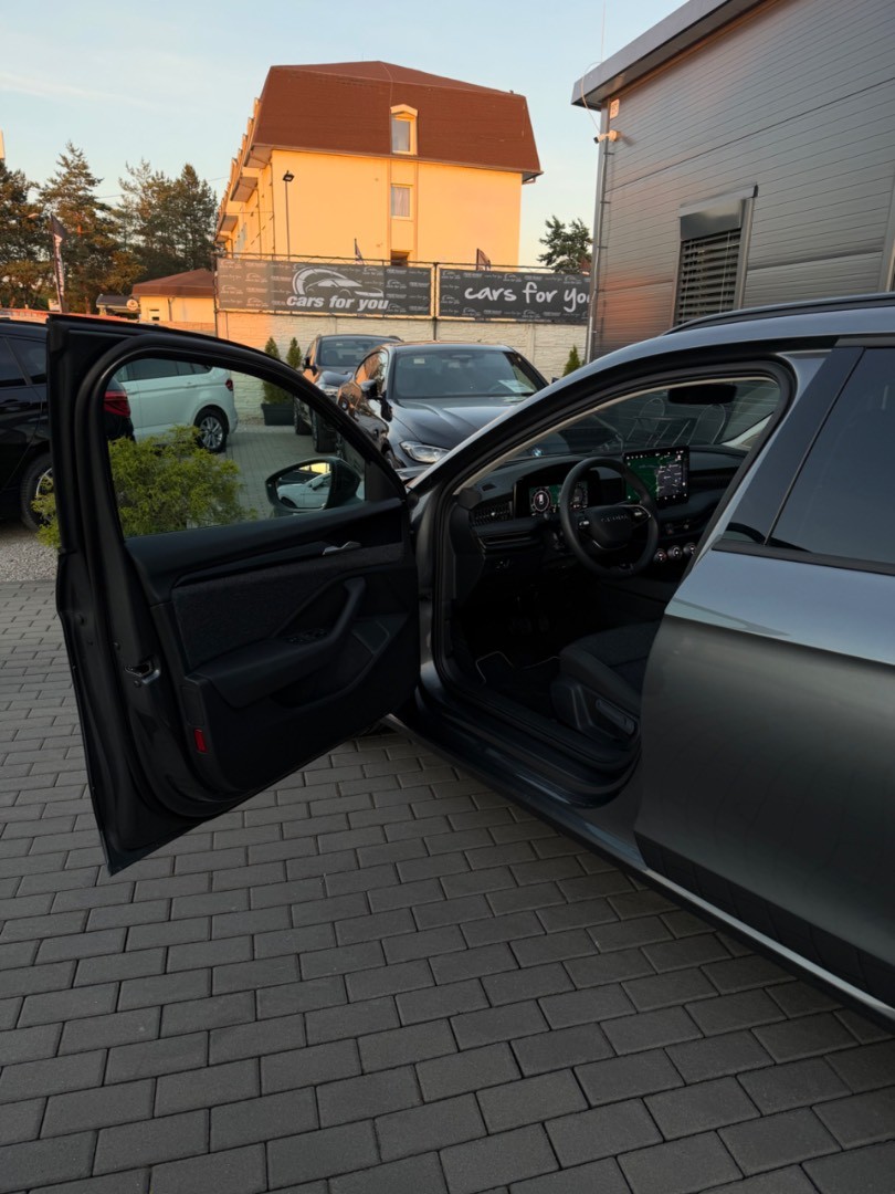 Škoda Superb Combi 2.0TDi DSG Selection SK ŠPZ