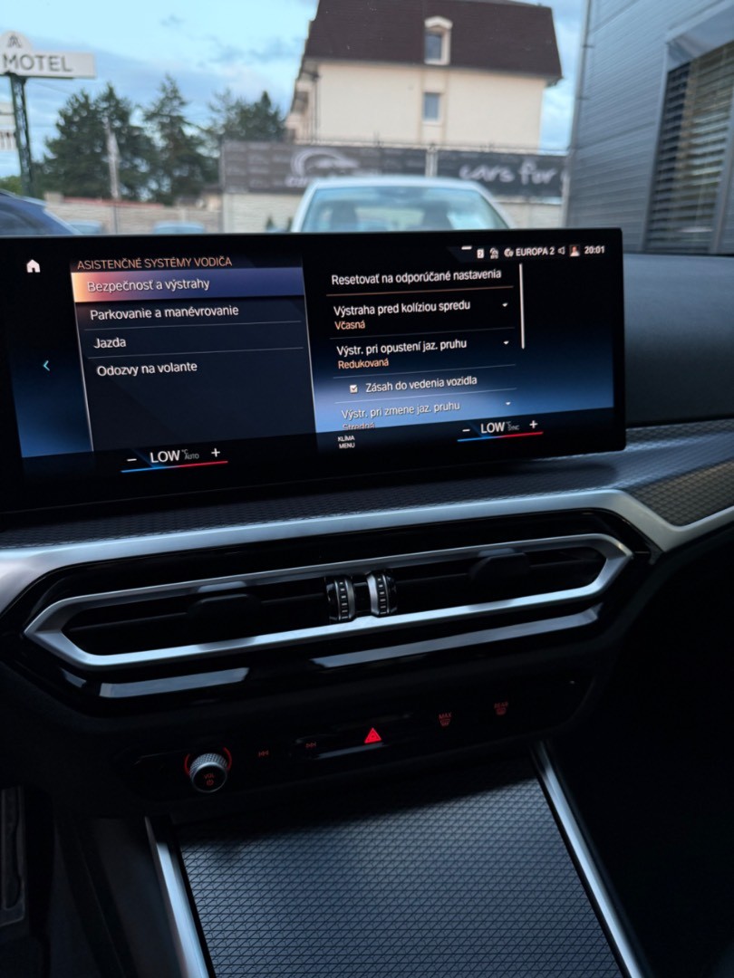 BMW Rad 3 320d mHEV x-Drive A/T M-Sport *PLNÁ ZÁRUKA*