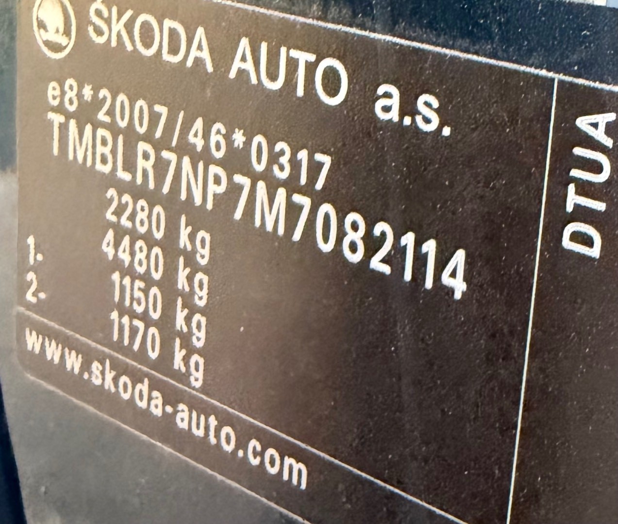 Škoda Superb Combi 2.0TDi DSG 4×4 L&K SK ŠPZ FULL