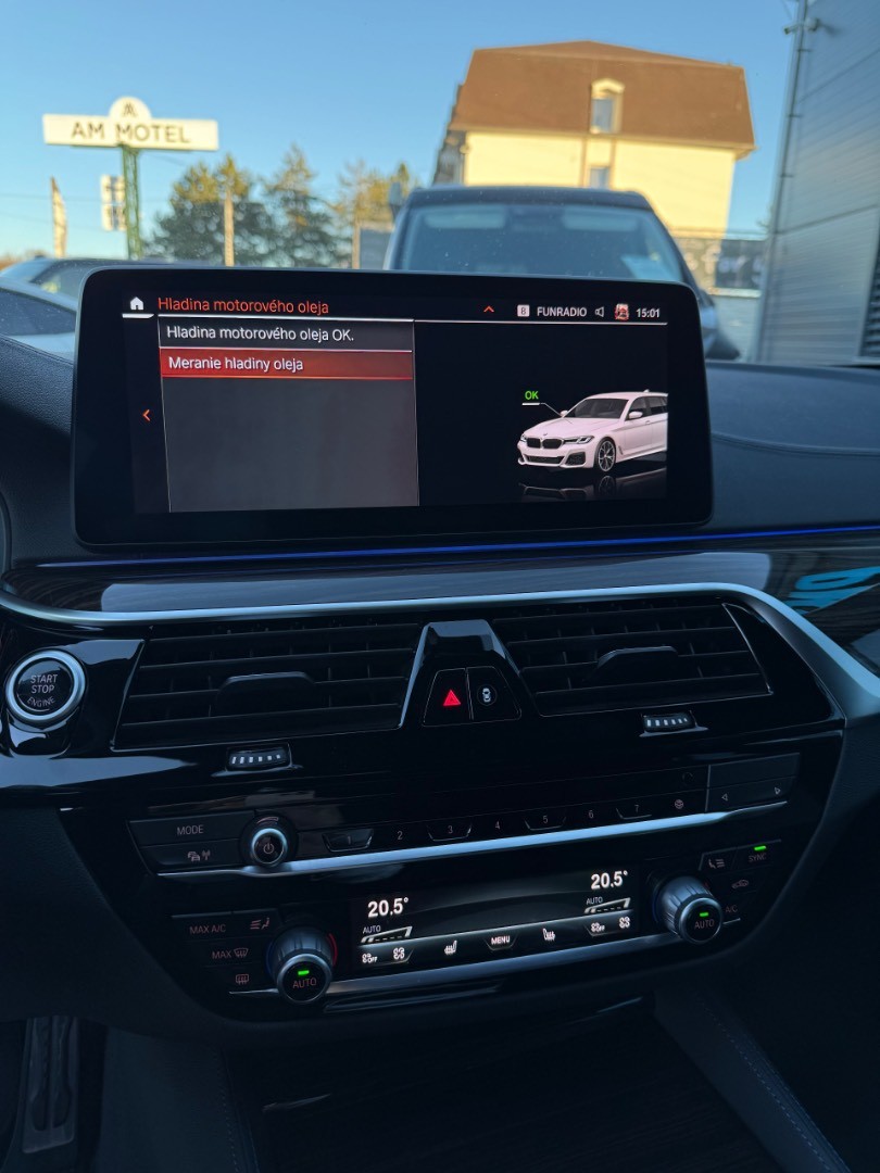 BMW Rad 5 Touring 530d  mHEV x-Drive A/T M-Sport M-sedadlá Edition SK ŠPZ