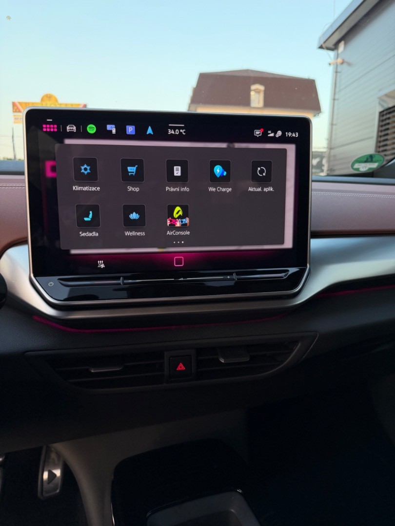 Volkswagen ID.4 PRO Individual 210kW TEPELKO-ZÁRUKA-SOH 100%