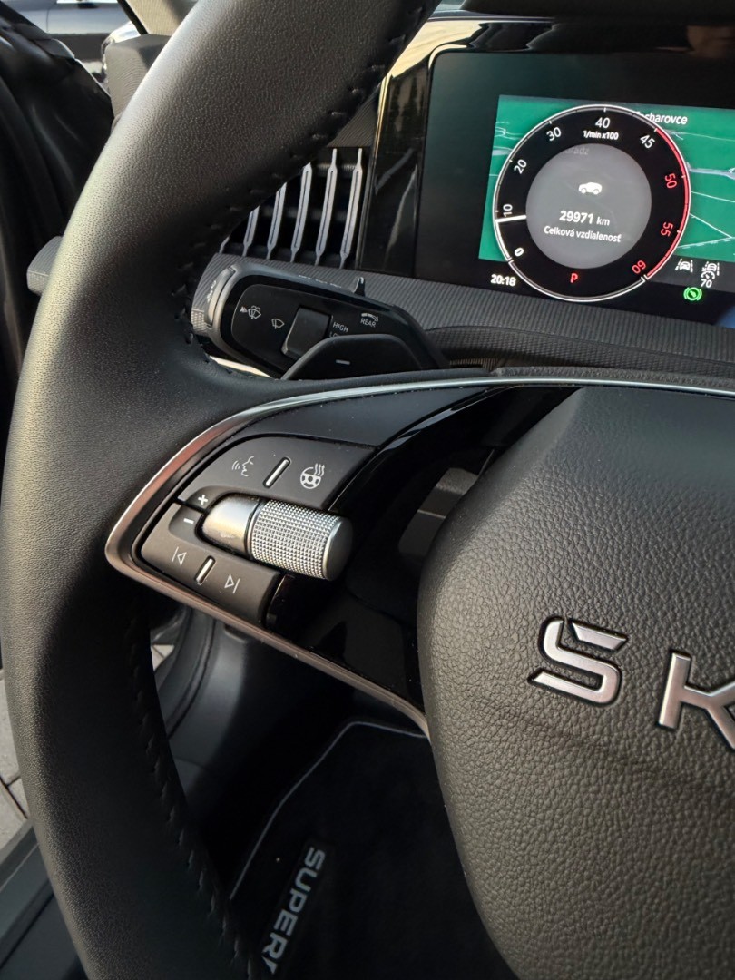 Škoda Superb Combi 2.0TDi DSG Selection SK ŠPZ