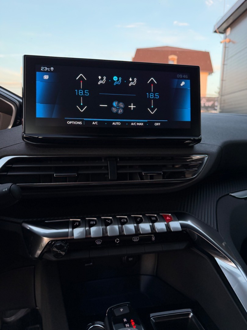 Peugeot 5008 1.5BlueHDi 130PS A/T 7-MIESTNE Allure Edition