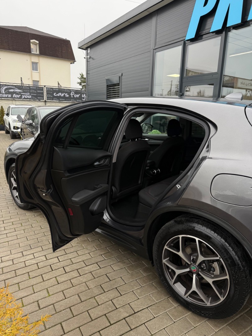 Alfa Romeo Stelvio 2.2 JTD 190k Business AWD A/T