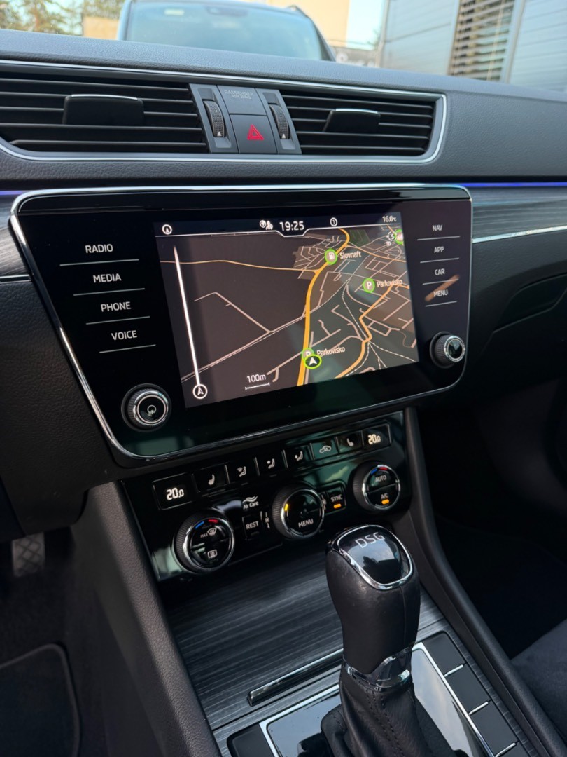 Škoda Superb 2.0TDi DSG Style *VIRTUAL*KAMERA*