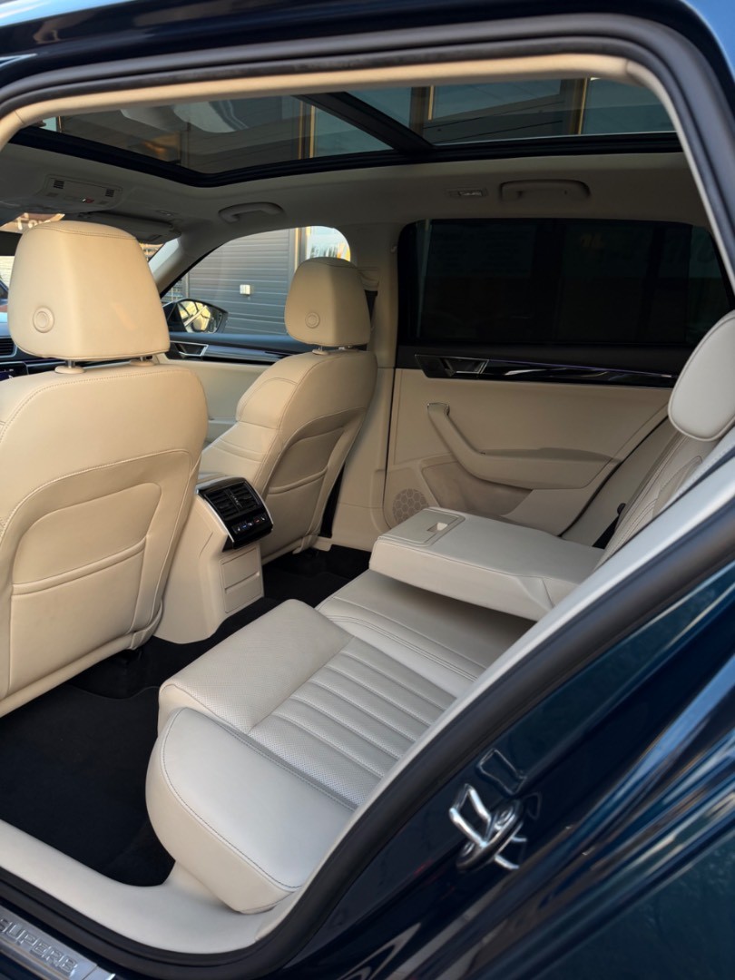Škoda Superb Combi 2.0TDi DSG 4×4 L&K SK ŠPZ FULL