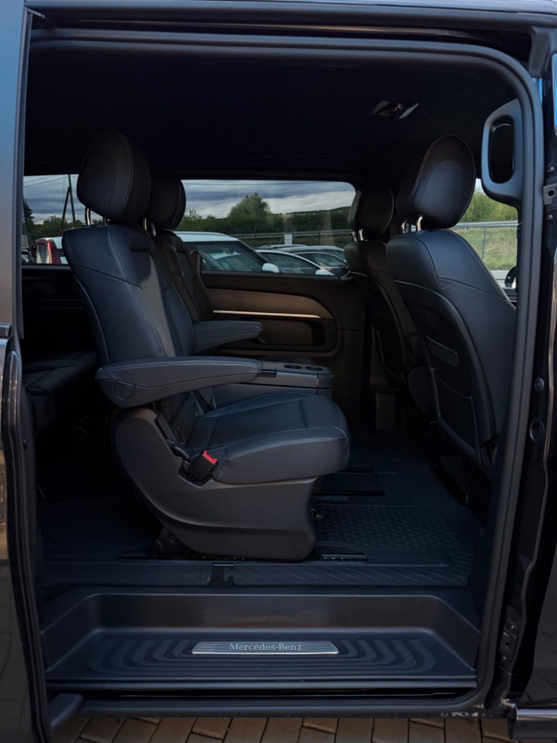 Mercedes-Benz V trieda 300CDi A/T 4Matic 7M AMG line