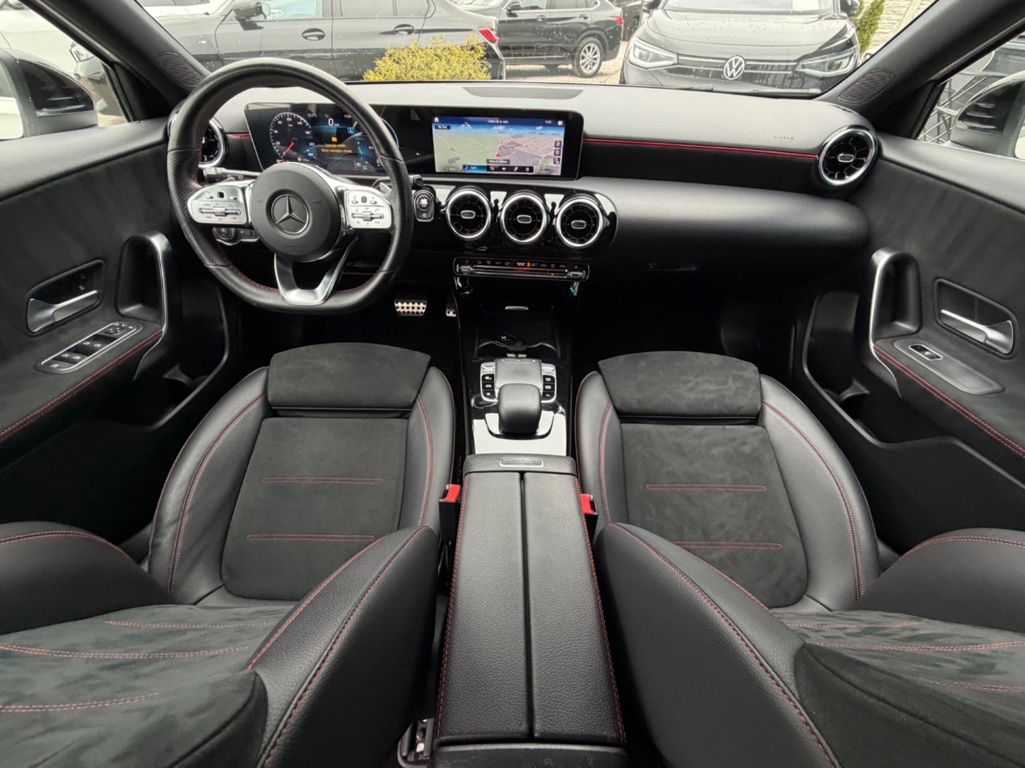 Mercedes-Benz A trieda 180d /T AMG line