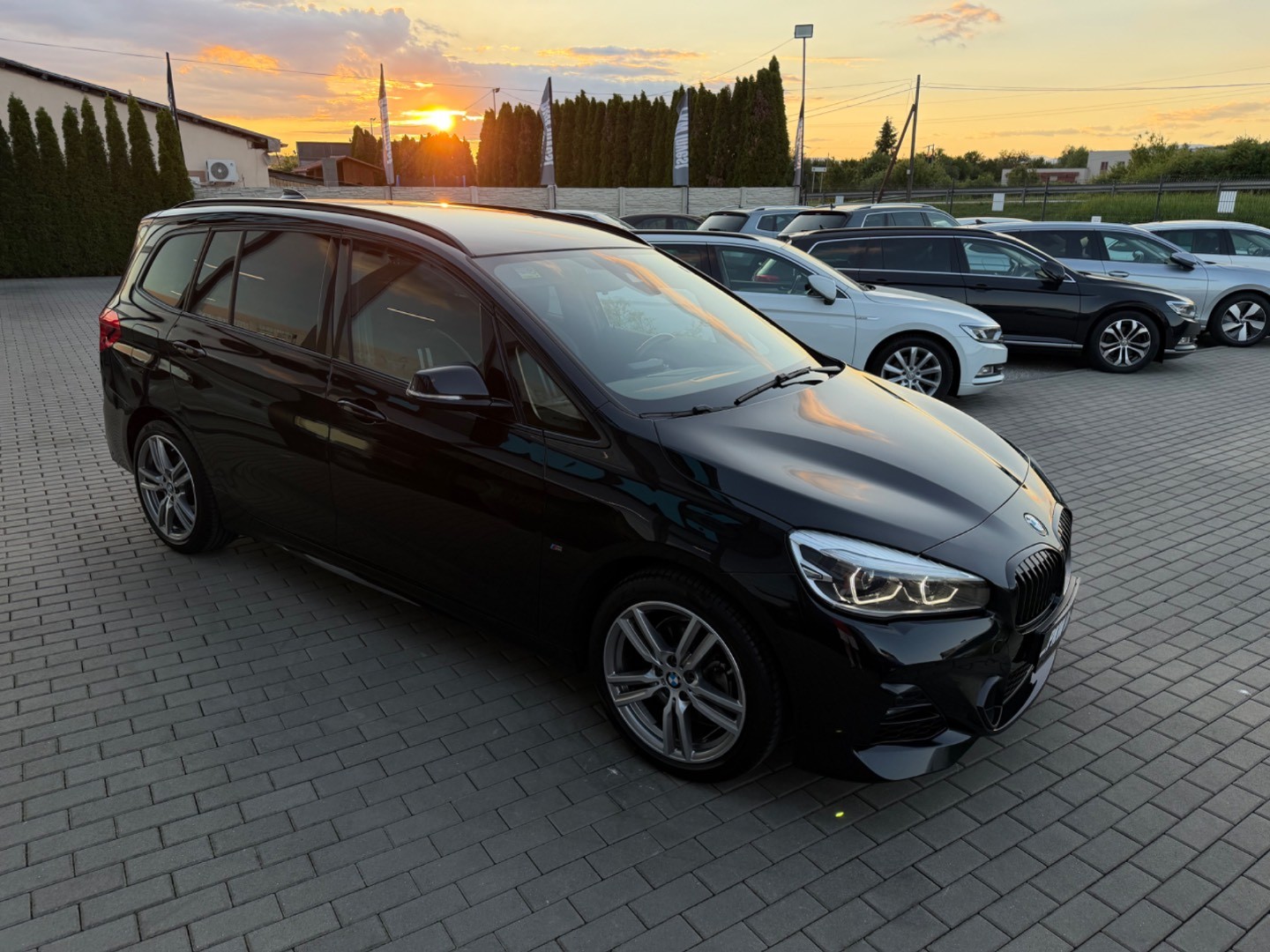 BMW Rad 2 Gran Tourer 218i   A/T M-Sport 7M Black line