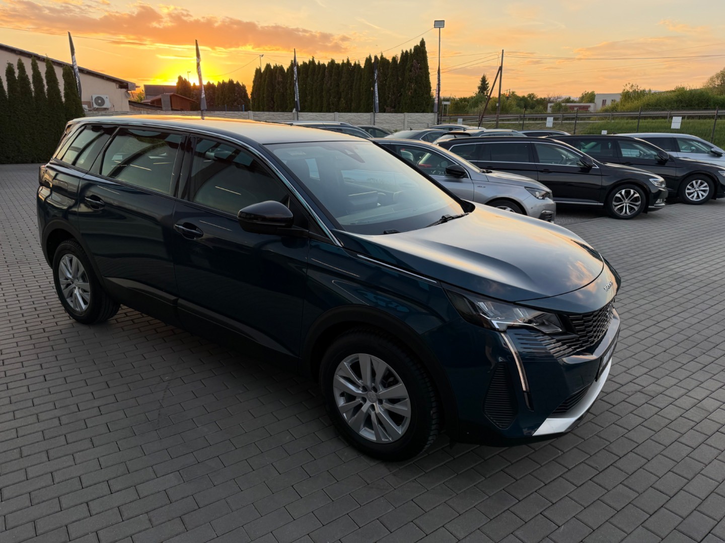 Peugeot 5008 1.5BlueHDi 130PS A/T 7-MIESTNE Allure Edition