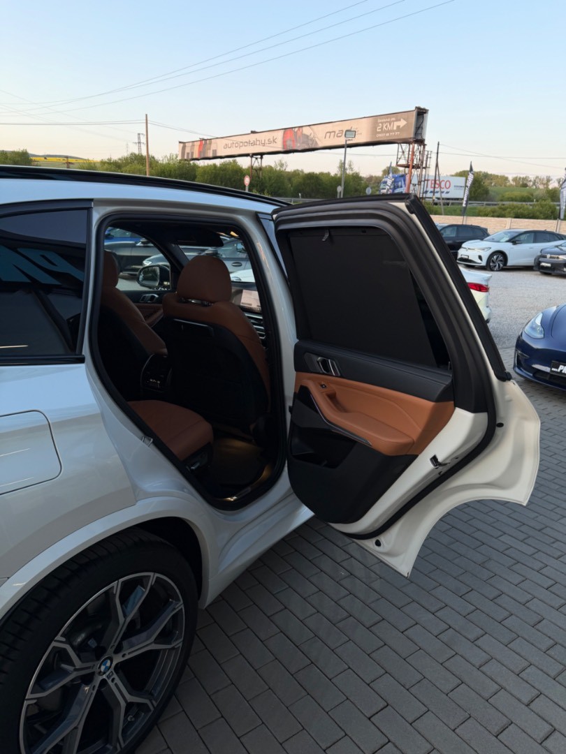BMW X5 3.0D mHEV x-Drive A/T M-Sport 7M *VZDUCH*SK ŠPZ*