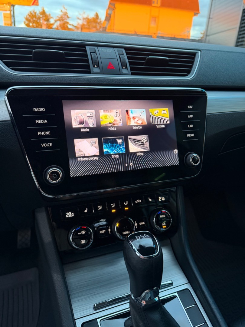 Škoda Superb 2.0TDi DSG Style SK ŠPZ