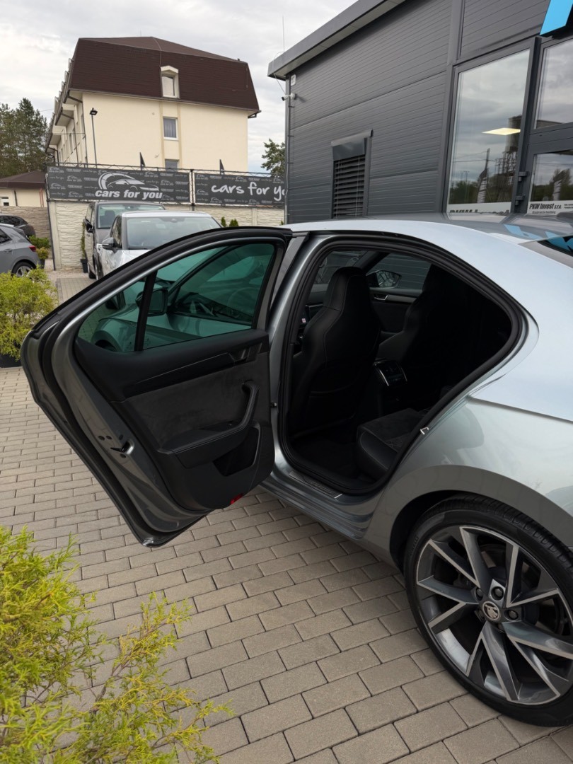 Škoda Superb 2.0TDi DSG 190PS Sportline KUPOVANÉ v SR