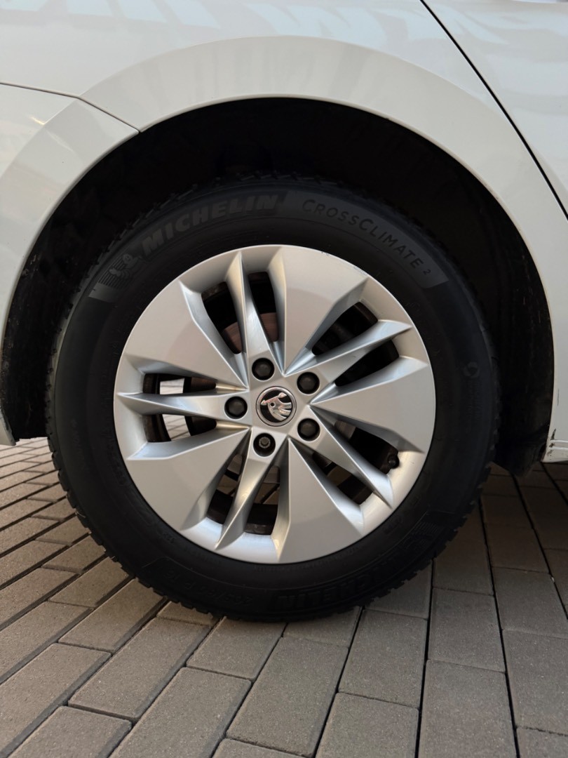 Škoda Octavia Combi 2.0 TDI SCR Style DSG