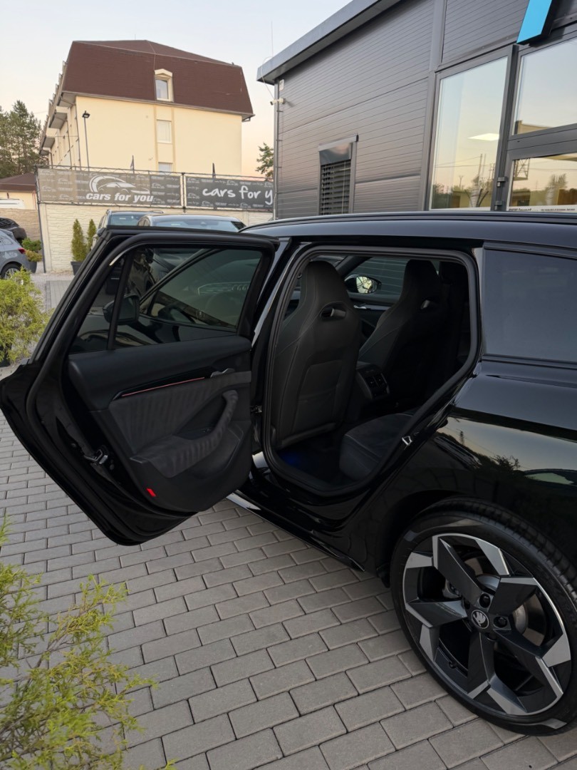 Škoda Superb Combi 2.0TDi DSG Sportline *ZÁRUKA*SK*FULL*
