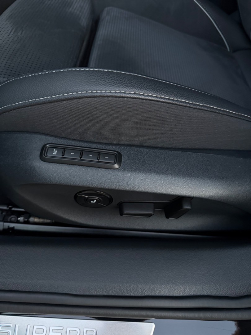 Škoda Superb Combi 2.0TDi DSG Sportline *ZÁRUKA*SK*FULL*
