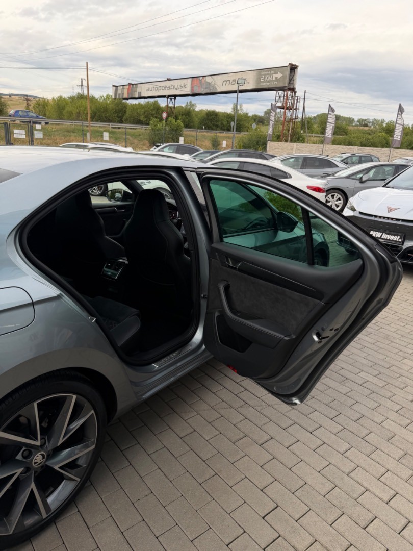 Škoda Superb 2.0TDi DSG 190PS Sportline KUPOVANÉ v SR