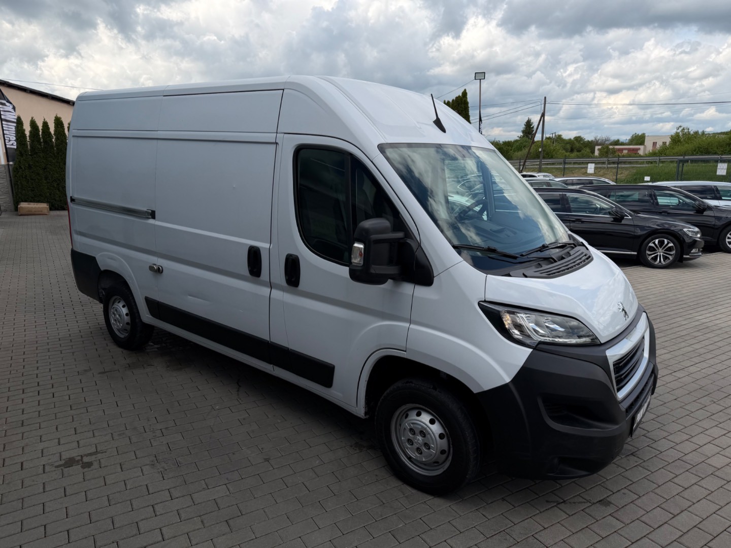 Peugeot Boxer 2.2BlueHDi 333 L2H2