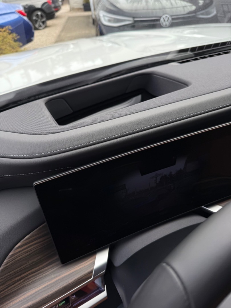 BMW Rad 7 740d mHEV x-Drive A/T Individual Edition SK ŠPZ