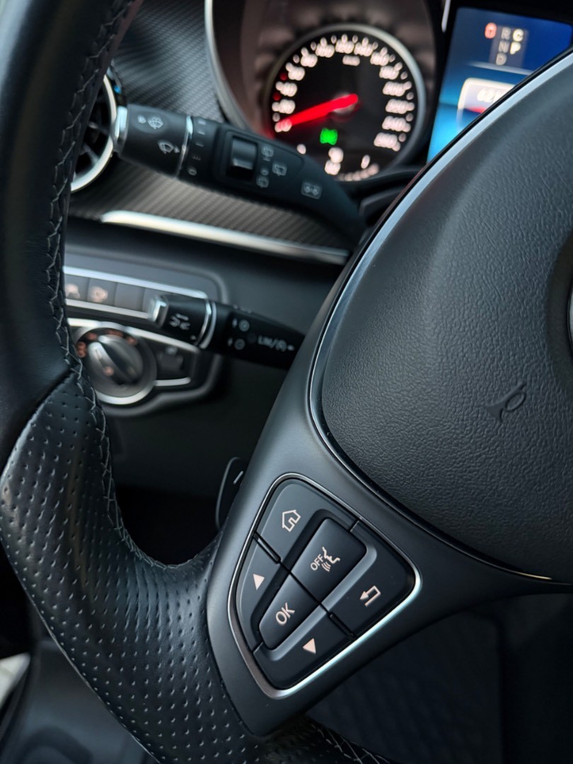Mercedes-Benz V trieda 300CDi A/T 4Matic 7M AMG line