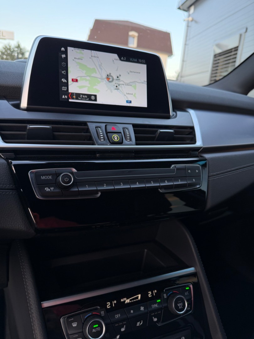 BMW Rad 2 Gran Tourer 218i   A/T M-Sport 7M Black line