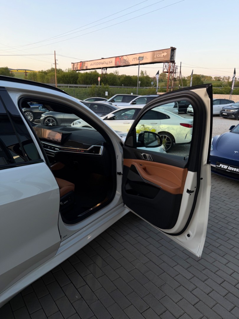 BMW X5 3.0D mHEV x-Drive A/T M-Sport 7M *VZDUCH*SK ŠPZ*