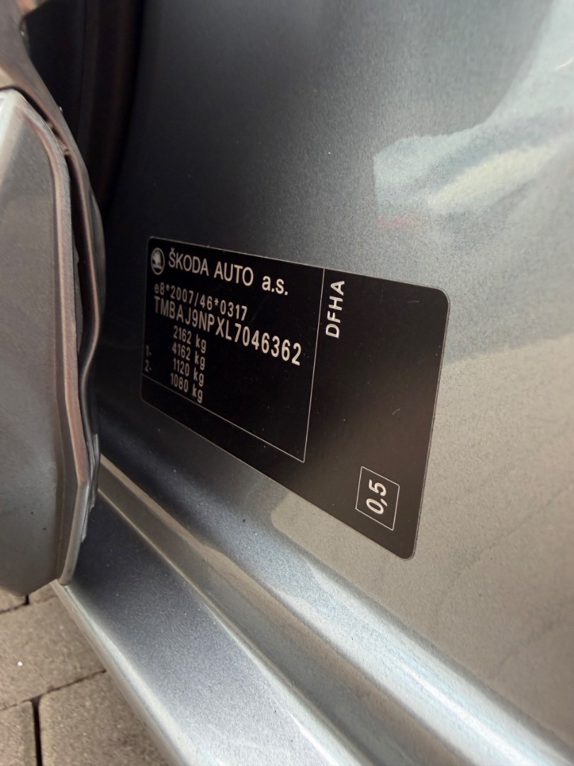 Škoda Superb 2.0TDi DSG 190PS Sportline KUPOVANÉ v SR