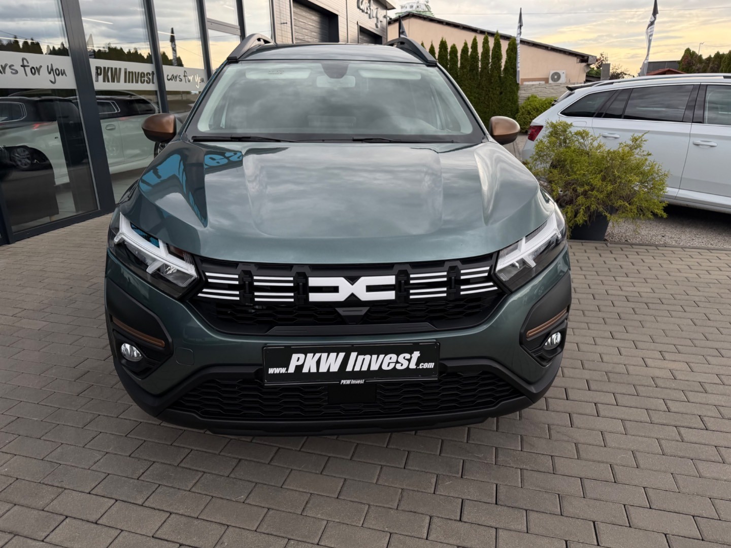 Dacia Jogger EXTREME 1.6Hybrid 140PS A/T 5M