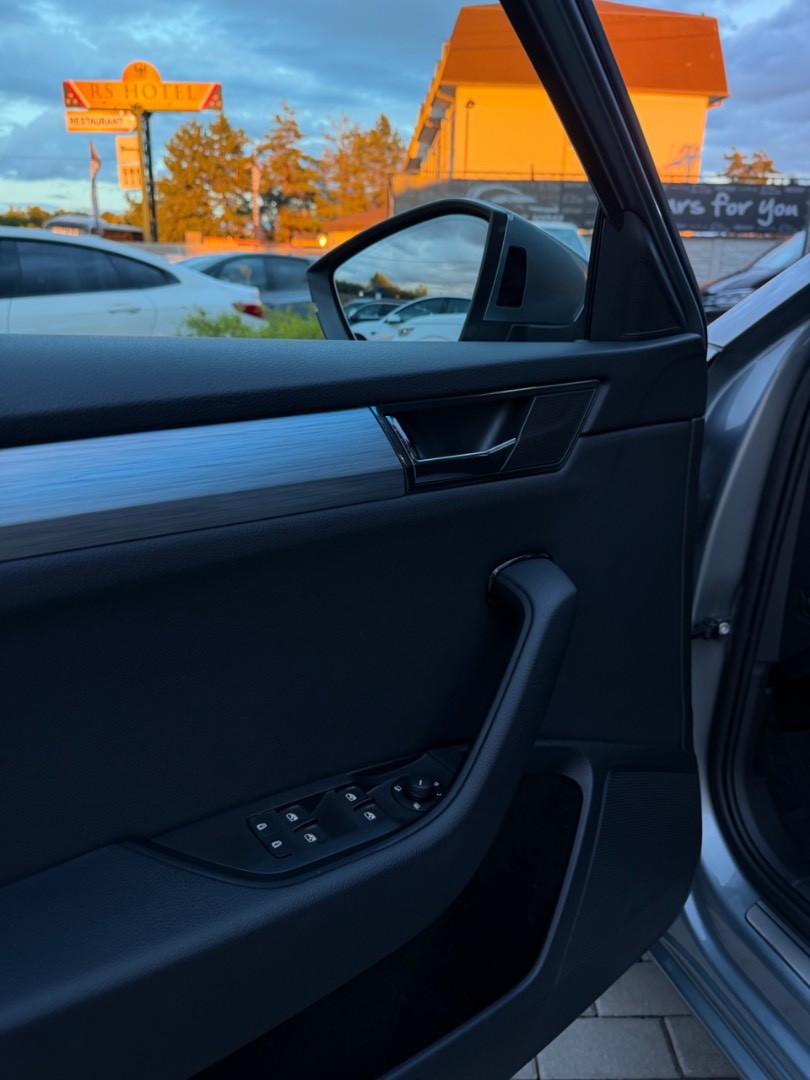 Škoda Superb 2.0TDi DSG Style SK ŠPZ