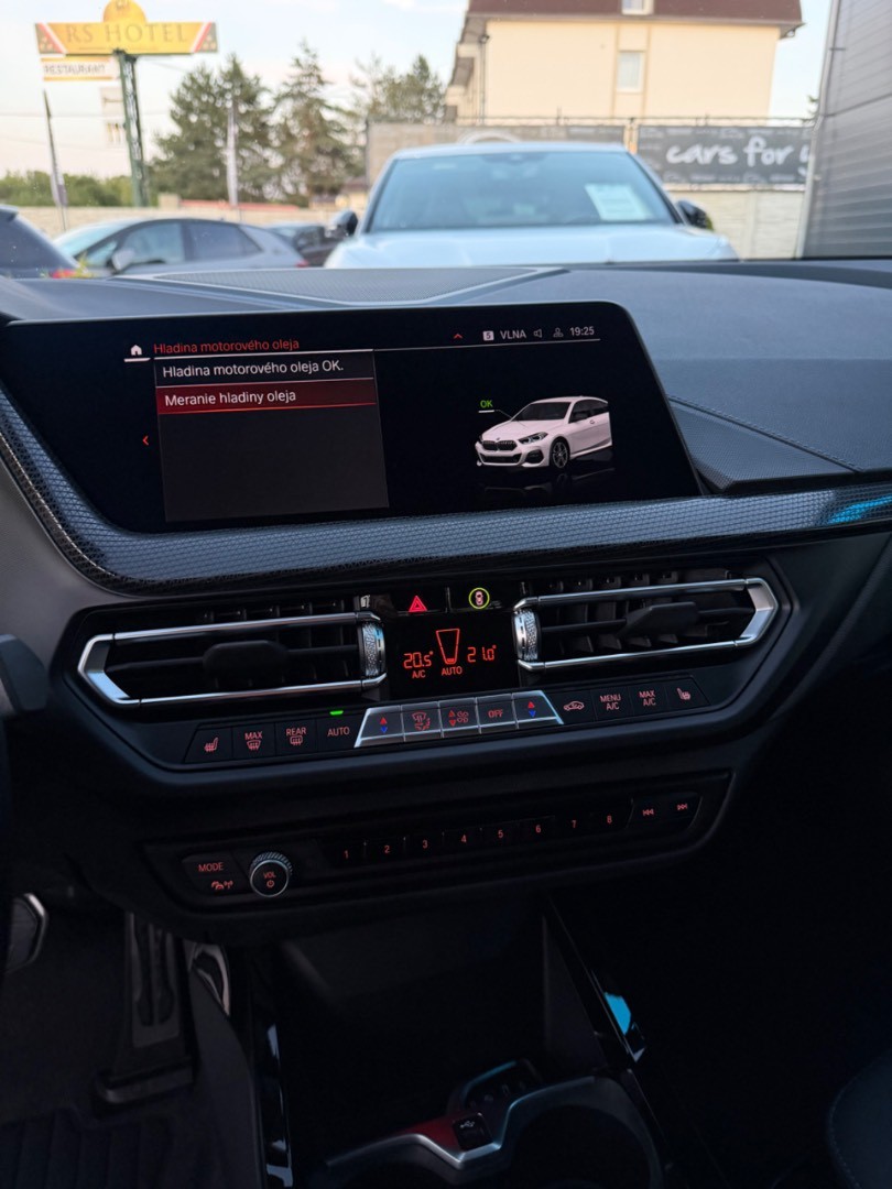 BMW Rad 2 Gran Coupé 220d   x-Drive A/T M-Sport SK ŠPZ
