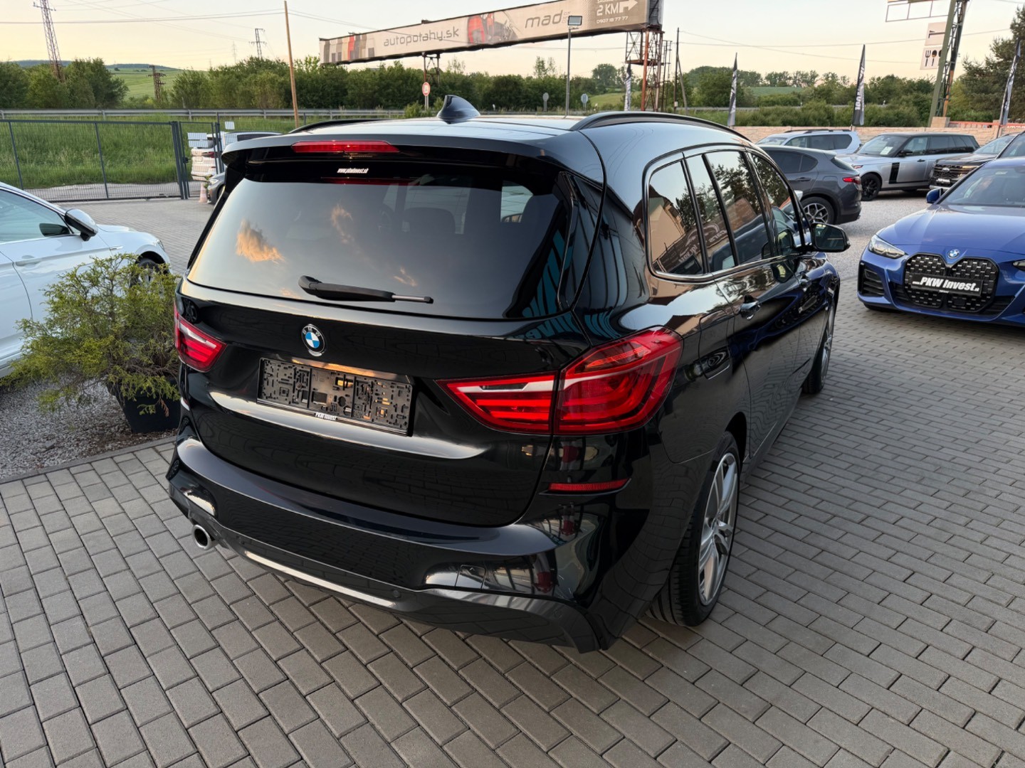 BMW Rad 2 Gran Tourer 218i   A/T M-Sport 7M Black line