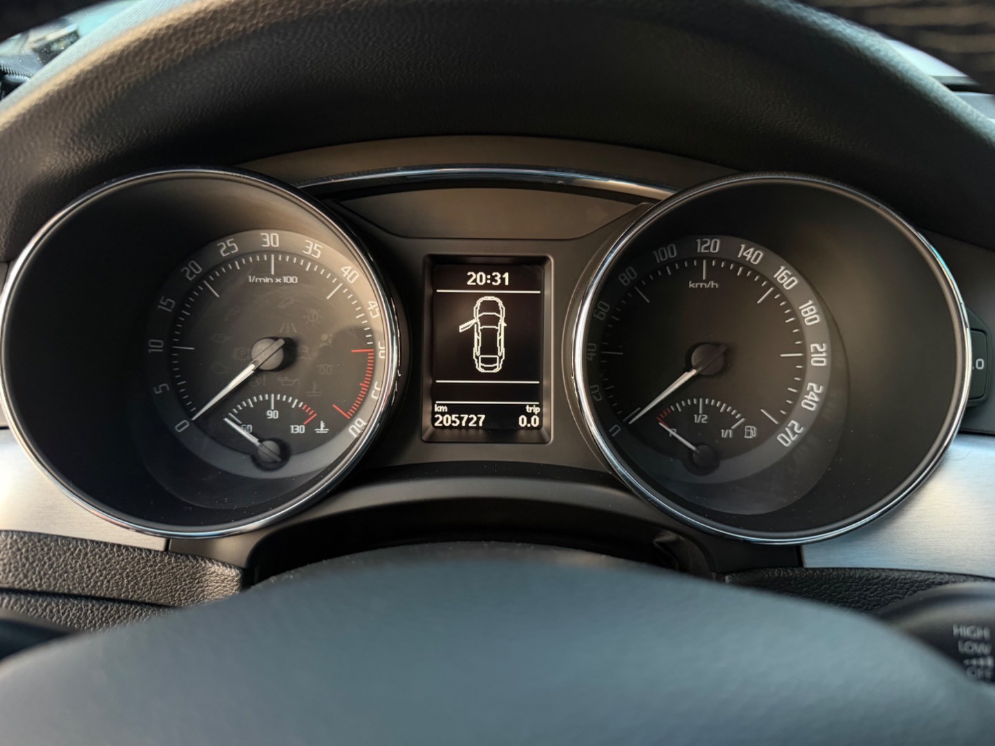 Škoda Superb 2.0TDi 140PS Elegance SR kupovaný